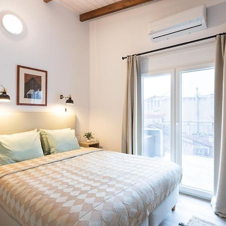 Modern City Center Loft Ioannina Bagian luar foto