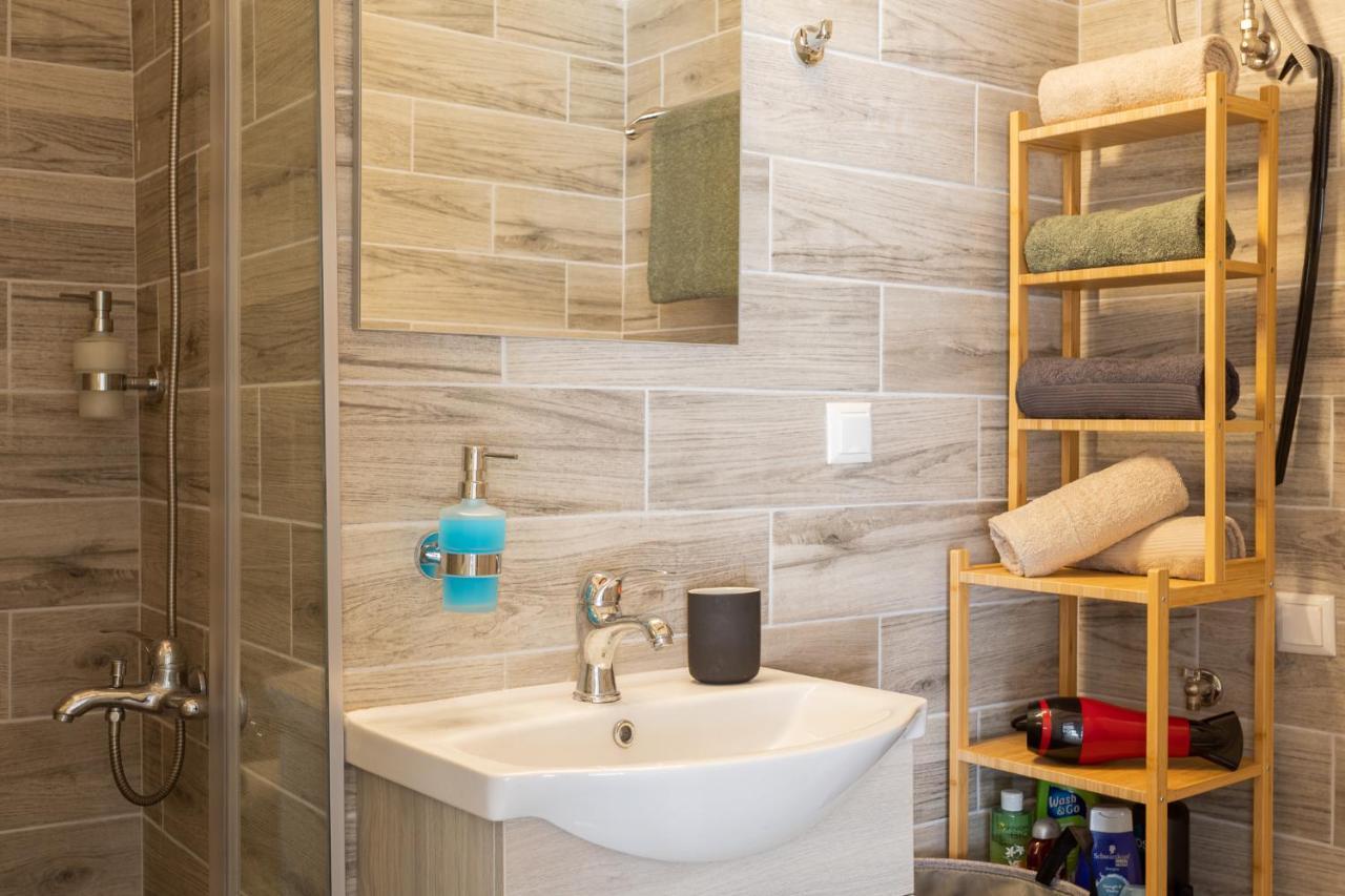 Modern City Center Loft Ioannina Bagian luar foto