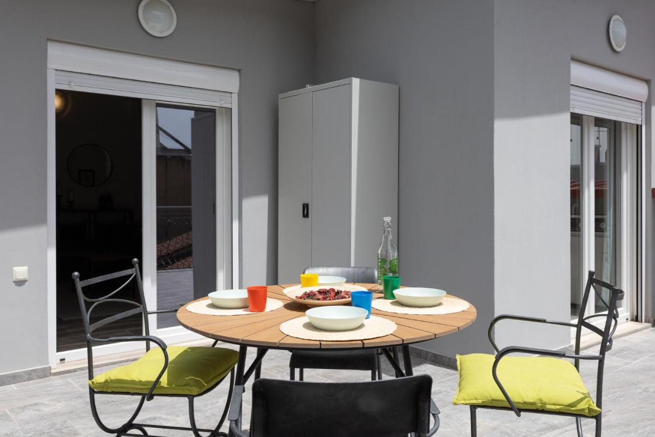 Modern City Center Loft Ioannina Bagian luar foto